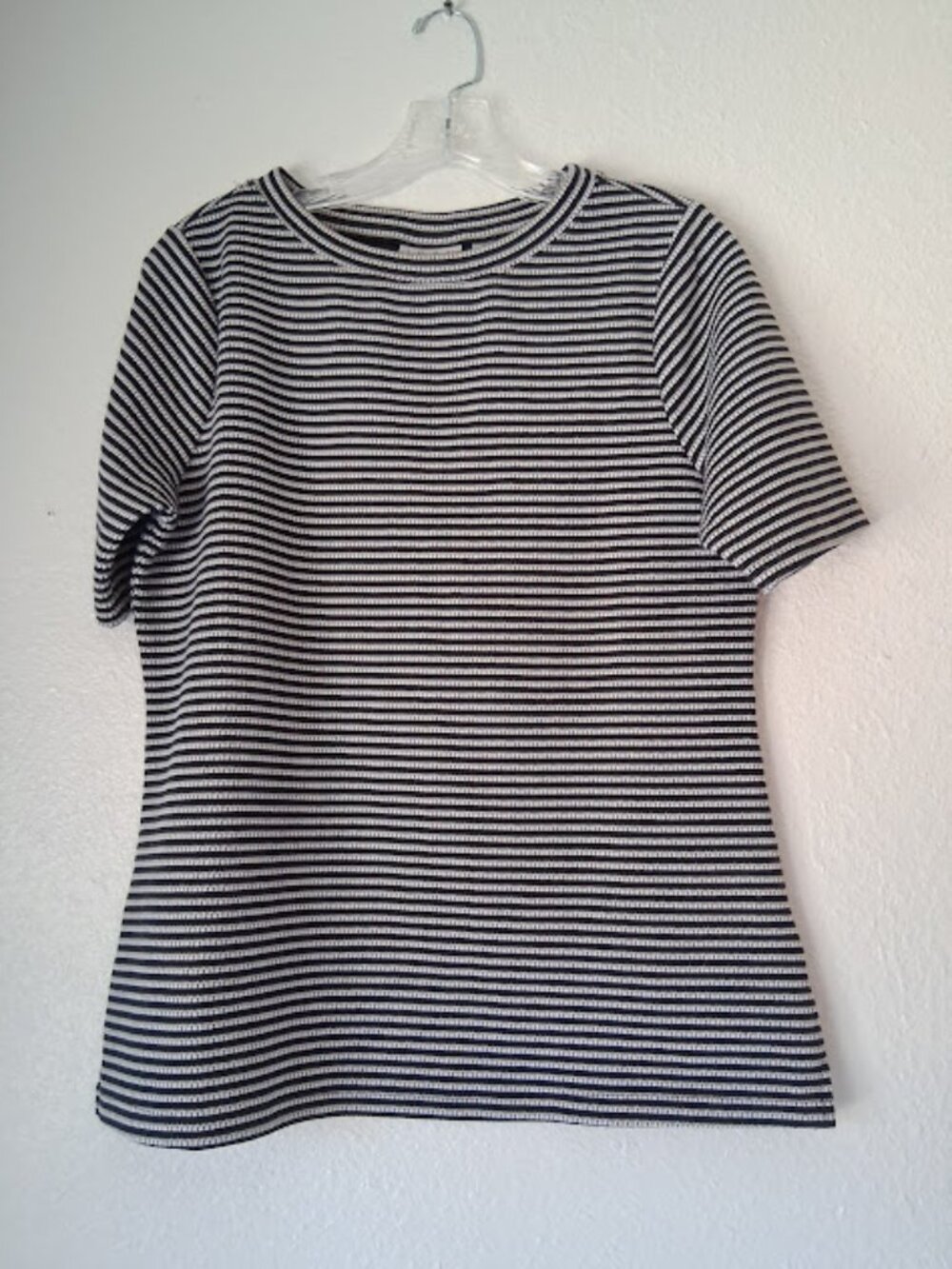 Joan Rivers women's size S striped black and white top